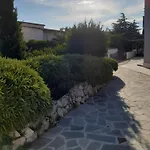Seka 1 Apartman *