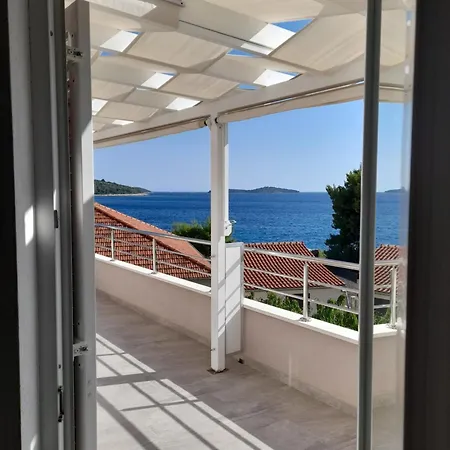 Apartment Seka 1 *